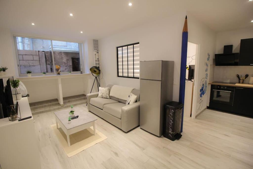 La Bd : Joli T2 Renove /Wi-Fi/Centre-Ville Angoulême Exteriér fotografie