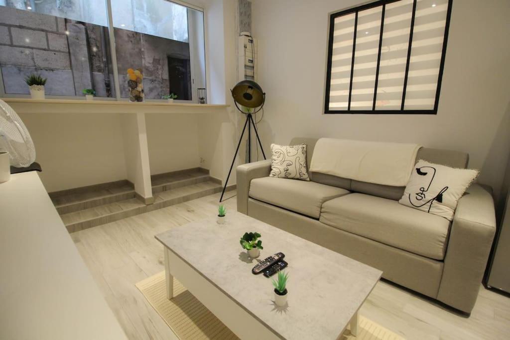 La Bd : Joli T2 Renove /Wi-Fi/Centre-Ville Angoulême Exteriér fotografie